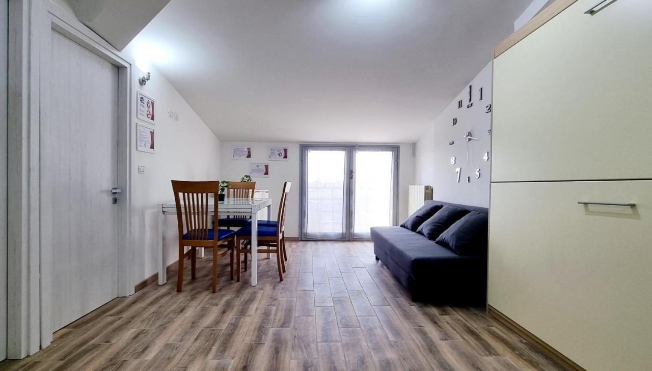 רג'ו אמיליה Guest Holiday Mandra 12 E 13 מראה חיצוני תמונה